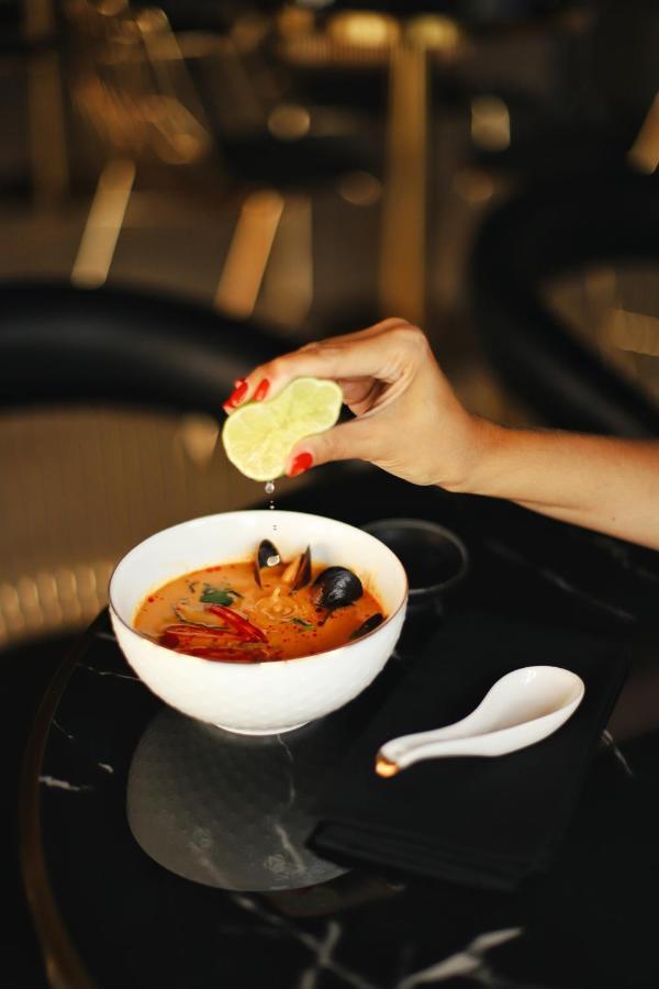 Rivoli Hotel 체르니우치 외부 사진