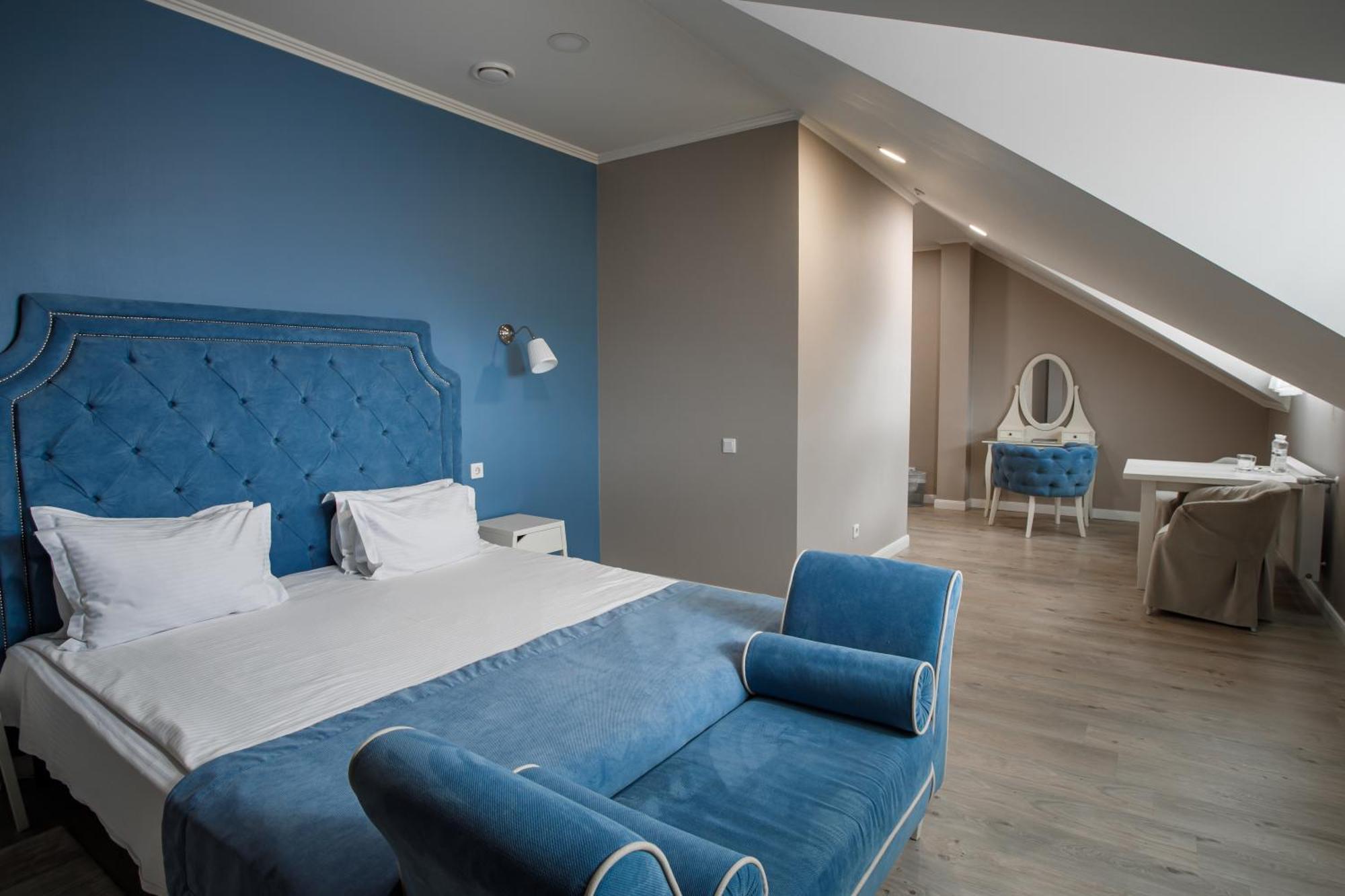 Rivoli Hotel 체르니우치 외부 사진
