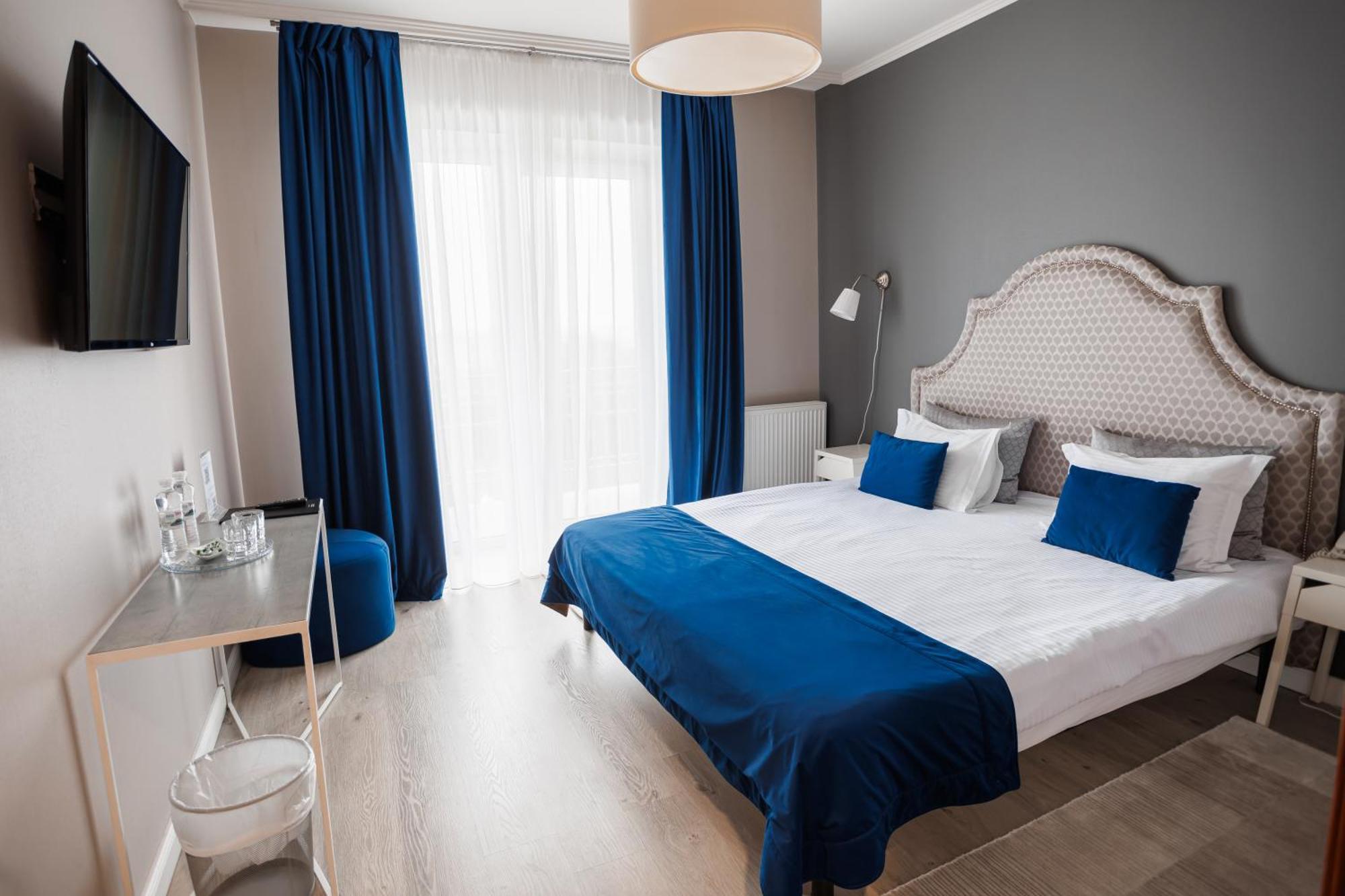 Rivoli Hotel 체르니우치 외부 사진