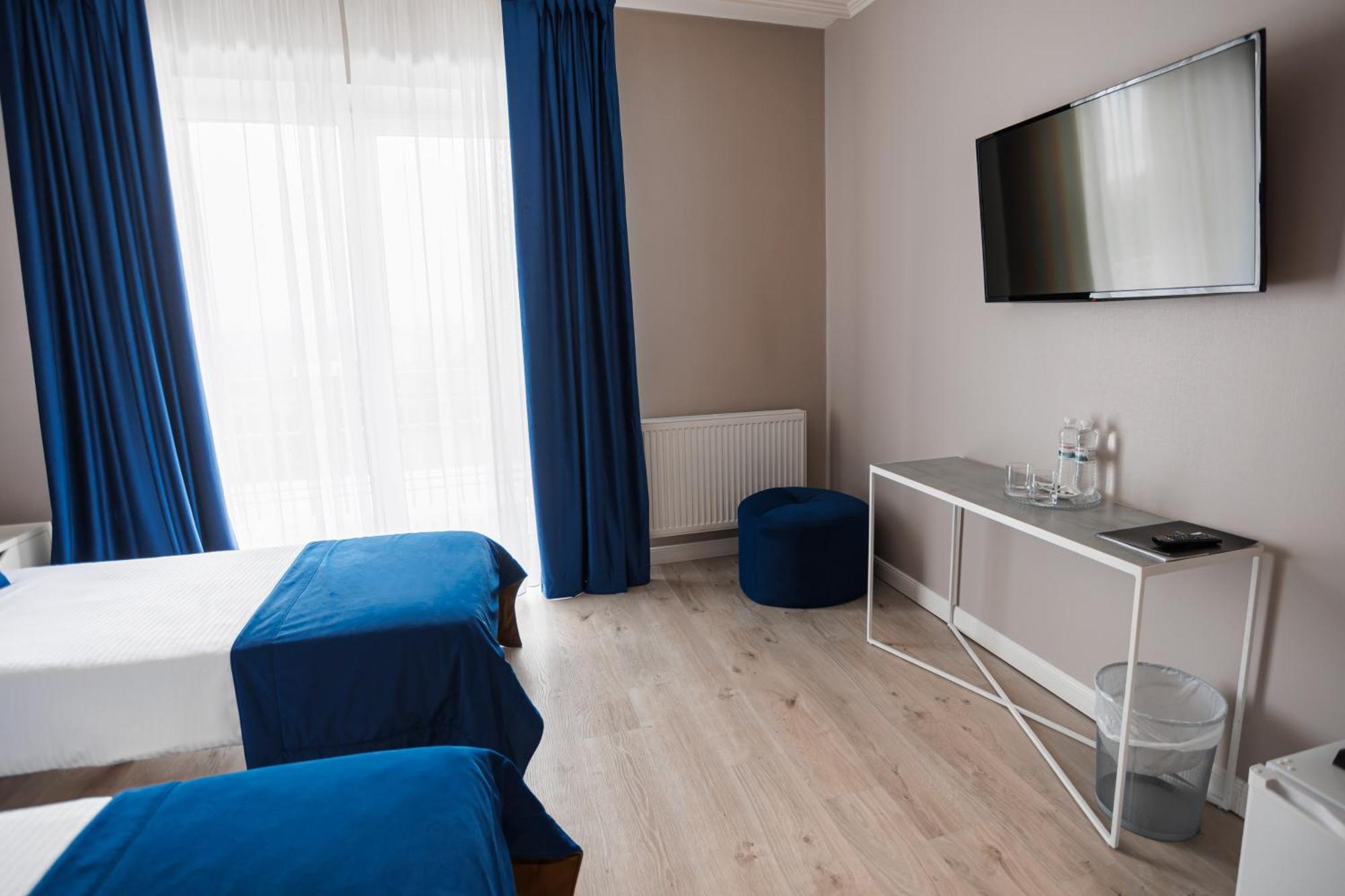 Rivoli Hotel 체르니우치 외부 사진